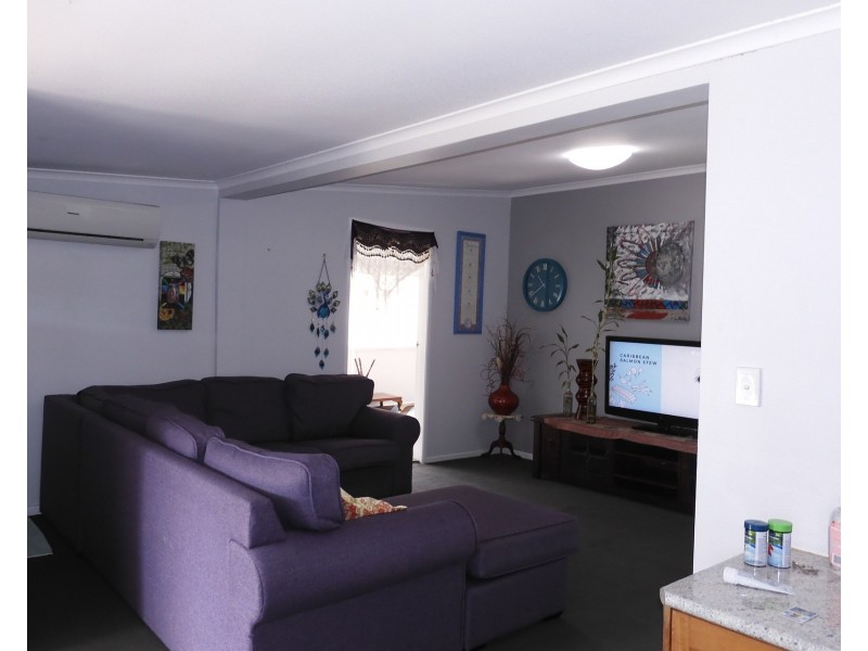 60 Livingstone Street, Bowen QLD 4805