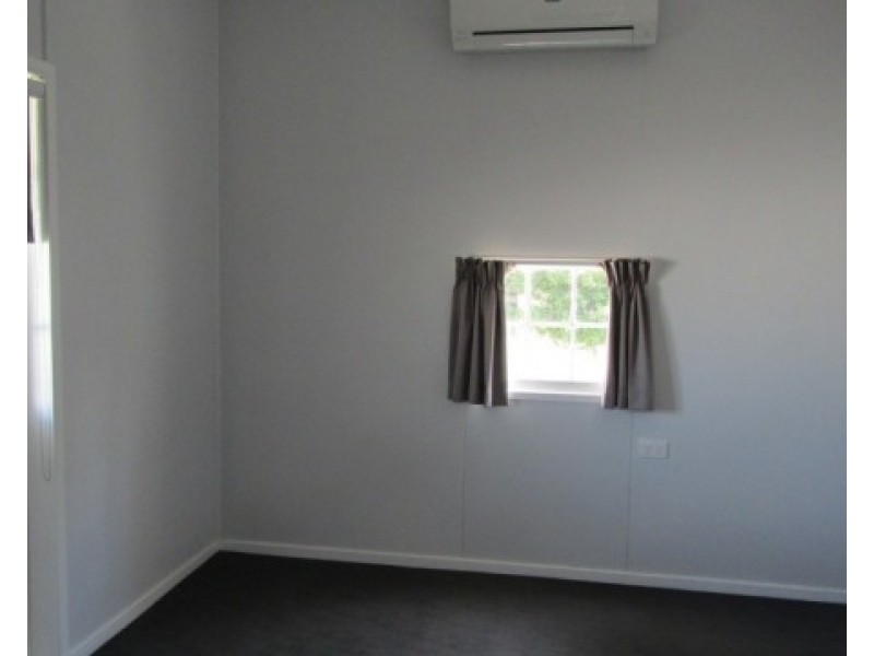 60 Livingstone Street, Bowen QLD 4805