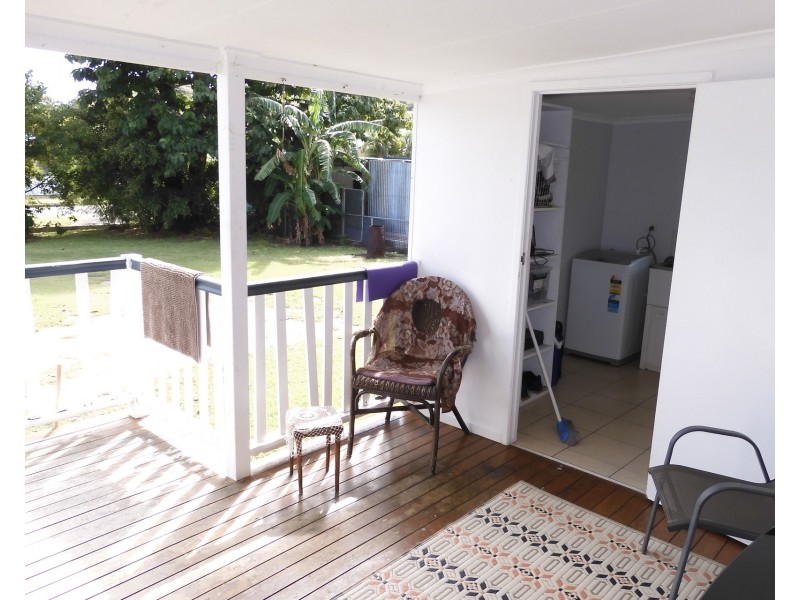 60 Livingstone Street, Bowen QLD 4805