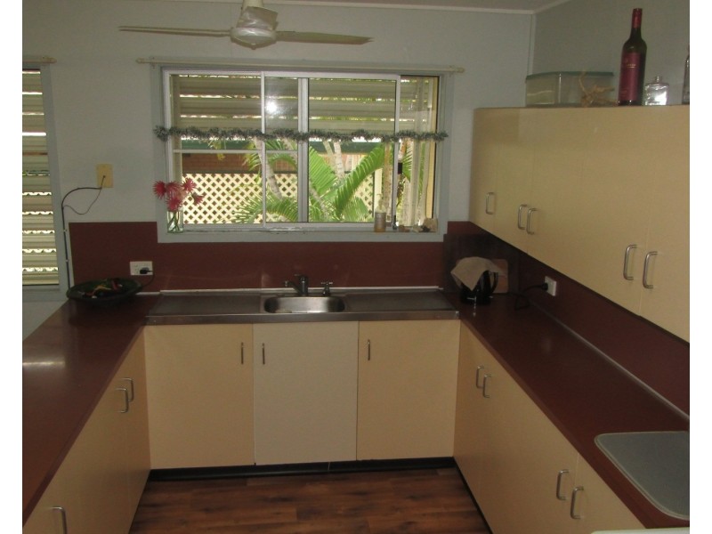 10 Dove Street, Bowen QLD 4805