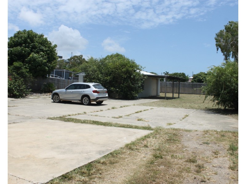 28 Livingstone Street, Bowen QLD 4805