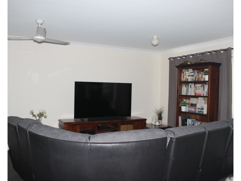 23 Hillview Place, Bowen QLD 4805