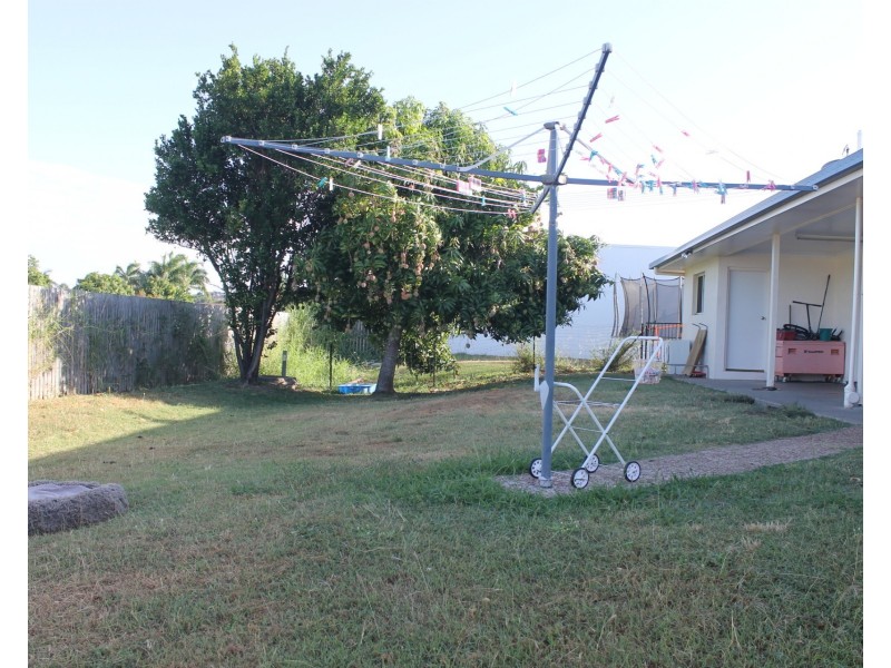 23 Hillview Place, Bowen QLD 4805