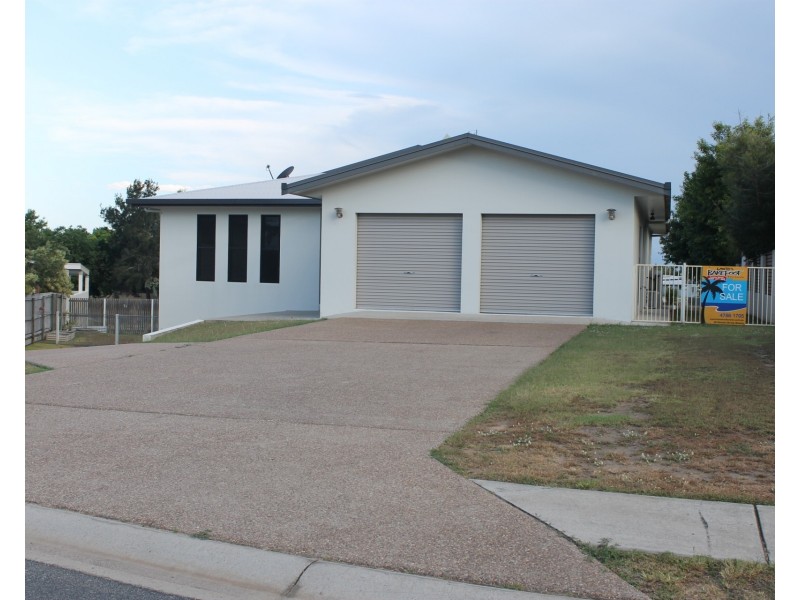 16 Silk Road, Bowen QLD 4805