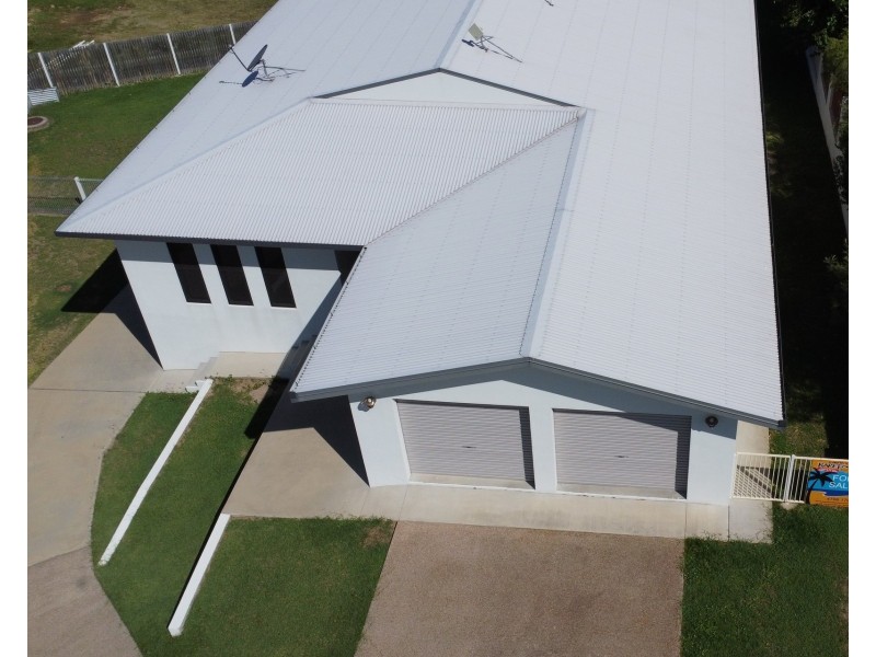 16 Silk Road, Bowen QLD 4805