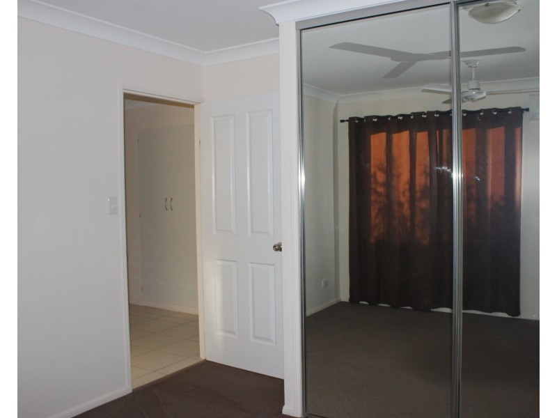 16 Silk Road, Bowen QLD 4805