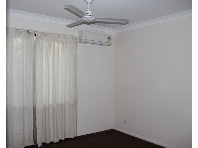 16 Silk Road, Bowen QLD 4805