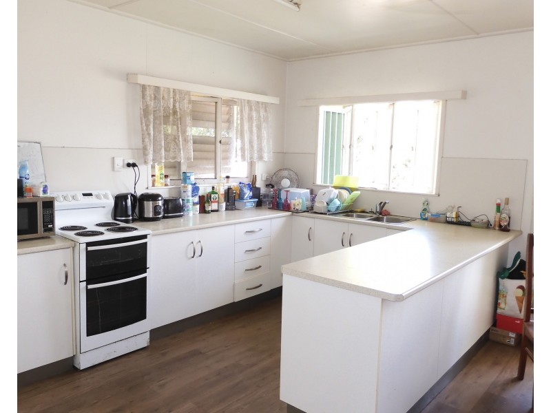 5-34 5 Don Street & 34 Reynolds Street, Bowen QLD 4805