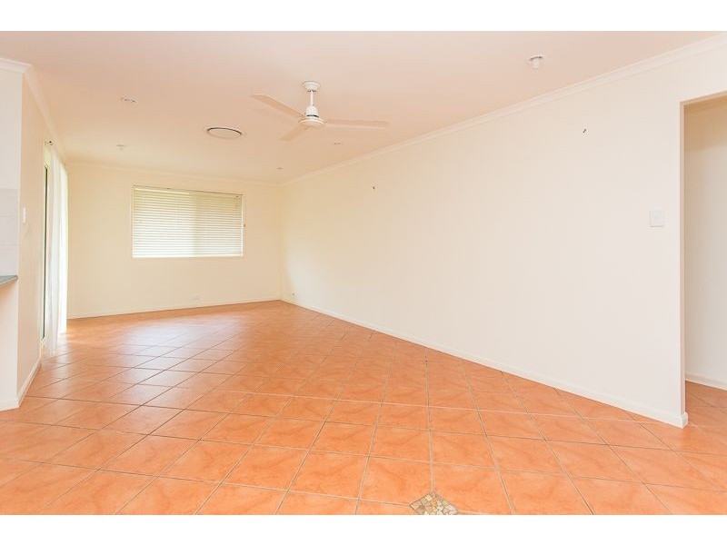 4 Sunseeker Court, Blacks Beach QLD 4740