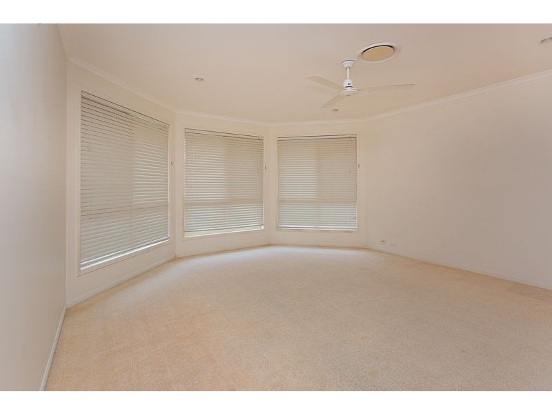 4 Sunseeker Court, Blacks Beach QLD 4740