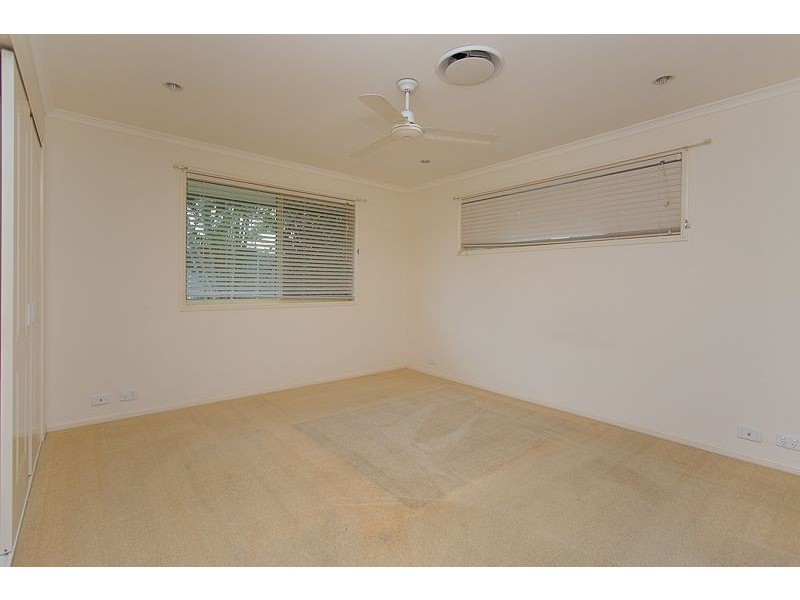 4 Sunseeker Court, Blacks Beach QLD 4740