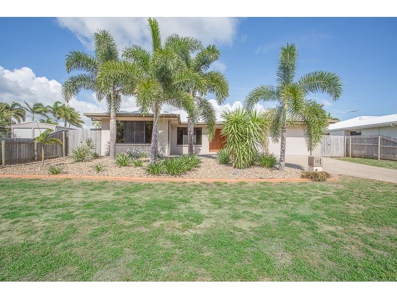 50 O’Brien Esplanade, Shoal Point QLD 4750