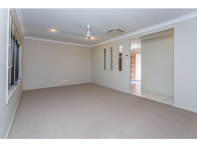 50 O’Brien Esplanade, Shoal Point QLD 4750
