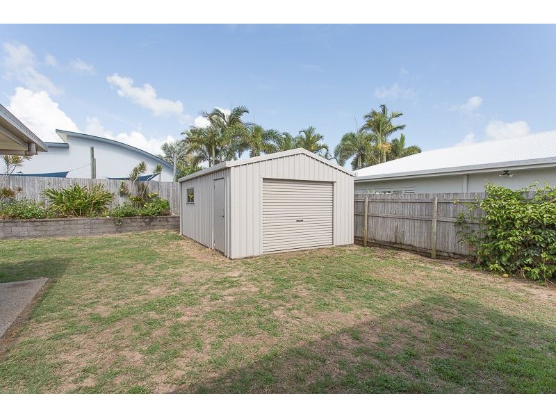 50 O’Brien Esplanade, Shoal Point QLD 4750