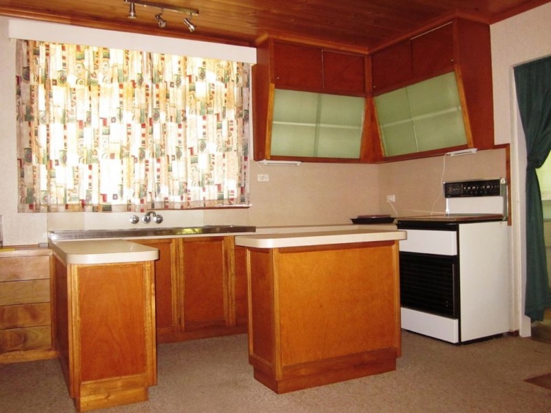 204 Shoal Point Road, Shoal Point QLD 4750
