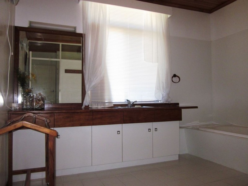 204 Shoal Point Road, Shoal Point QLD 4750