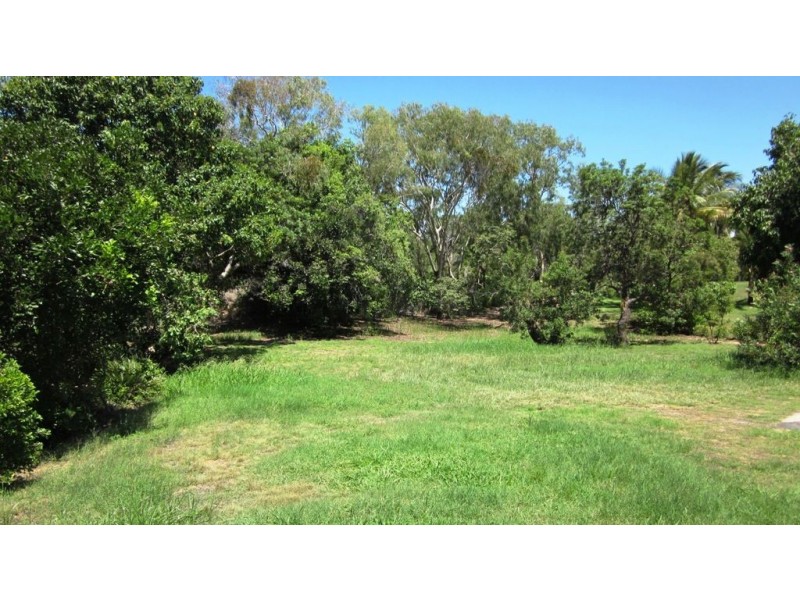 204 Shoal Point Road, Shoal Point QLD 4750