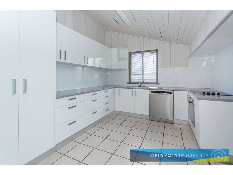 84 Holland Street, West Mackay QLD 4740
