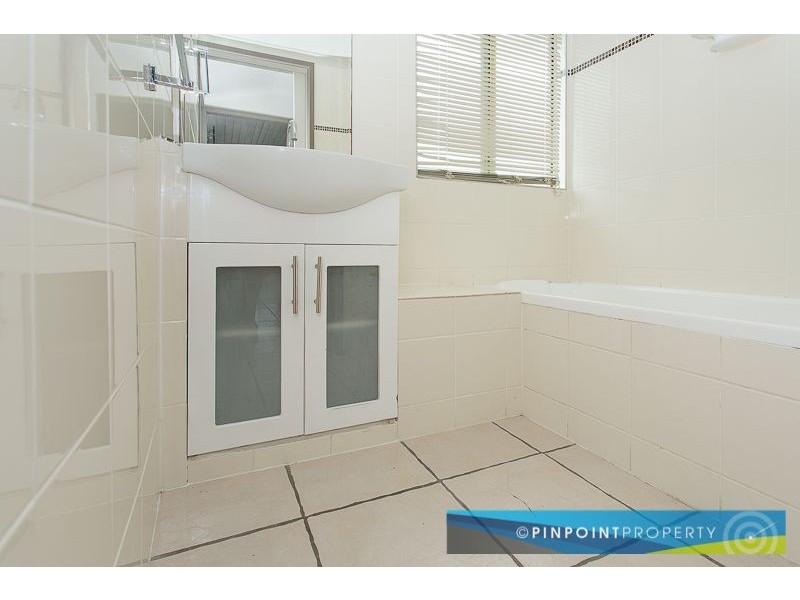 84 Holland Street, West Mackay QLD 4740