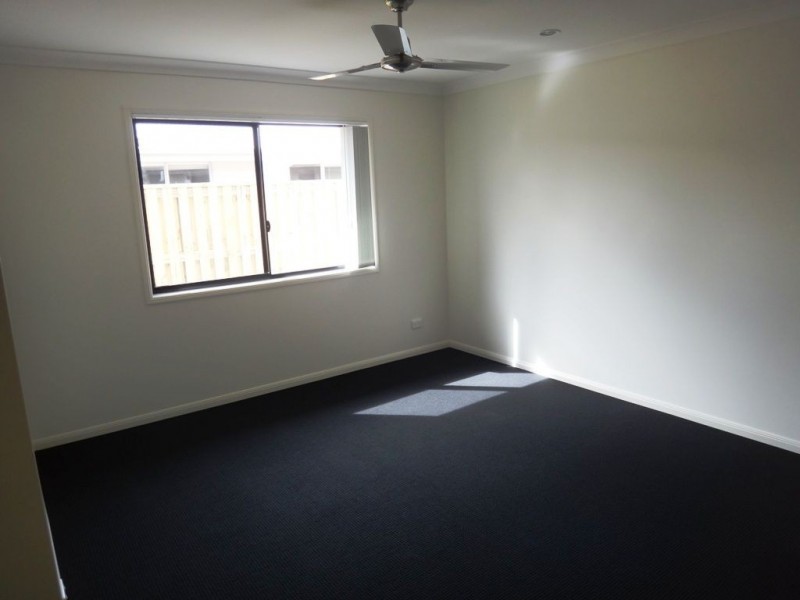 93 Scarborough Circuit, Blacks Beach QLD 4740