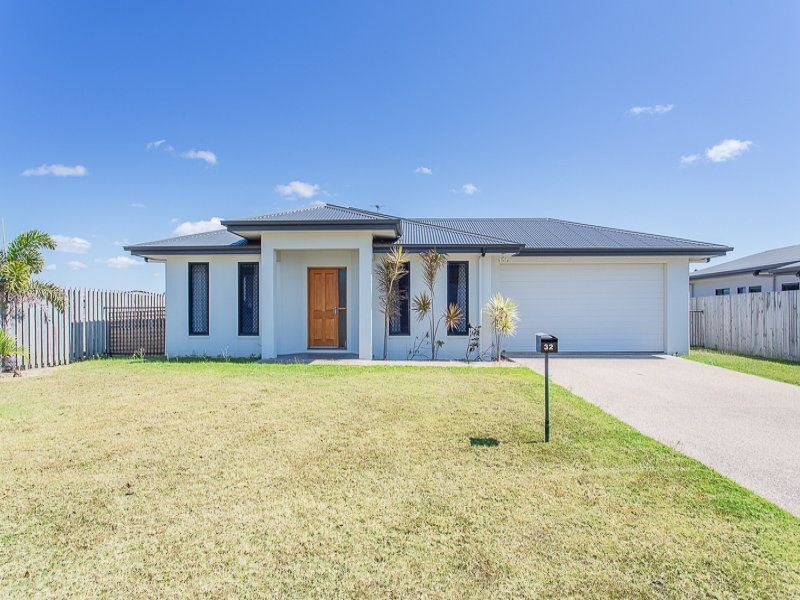 32 Millenium Drive, Sarina QLD 4737