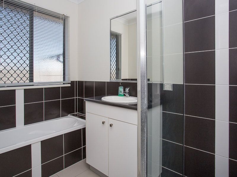 32 Millenium Drive, Sarina QLD 4737