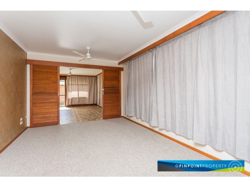 2 Barton Street, West Mackay QLD 4740