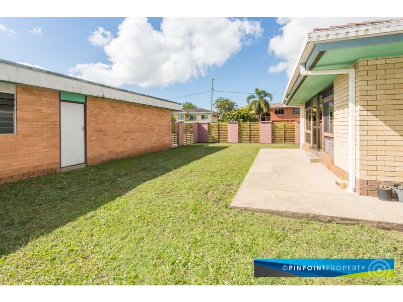 2 Barton Street, West Mackay QLD 4740