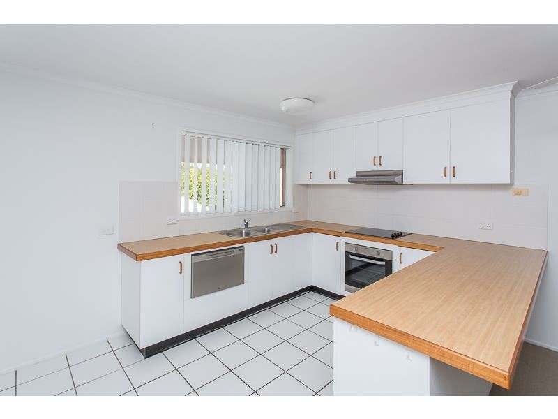 4/17 Beach Road, Dolphin Heads QLD 4740