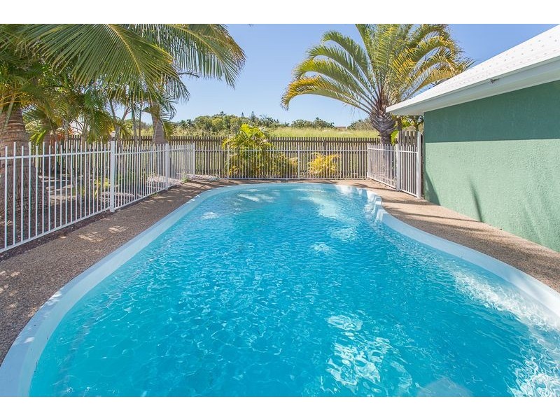 4/17 Beach Road, Dolphin Heads QLD 4740