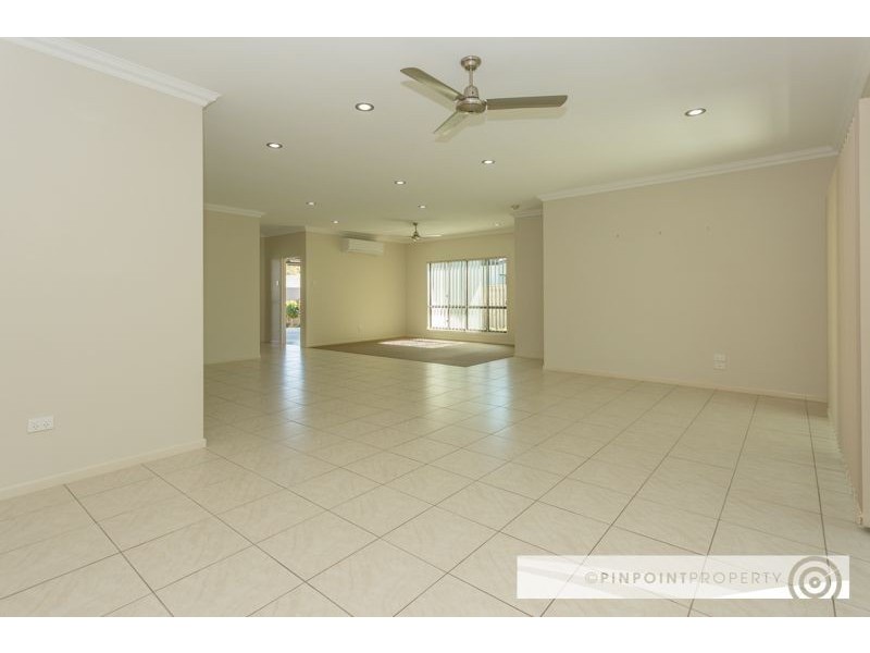 52 Village Circuit, Eimeo QLD 4740