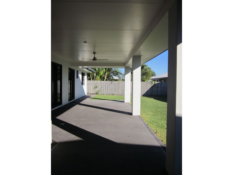 21 Murrays Road, Glenella QLD 4740