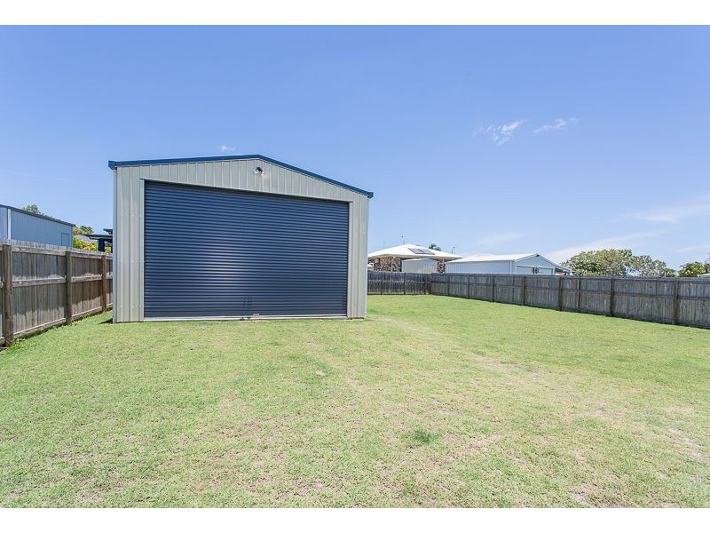 17 Lockyer Court, Rural View QLD 4740