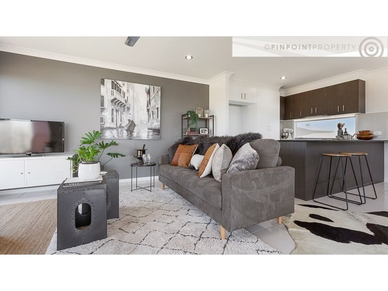 1/11 Makybe Diva Drive, Ooralea QLD 4740