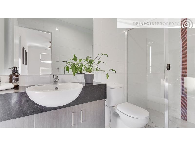 1/11 Makybe Diva Drive, Ooralea QLD 4740