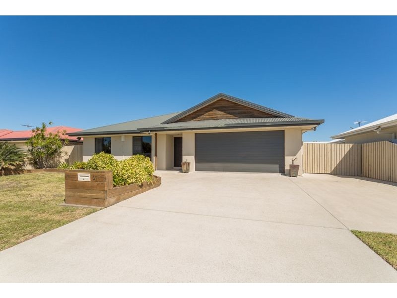 37 Turnbuckle Street, Shoal Point QLD 4750