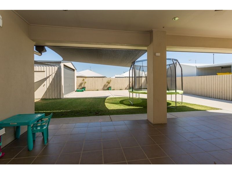 37 Turnbuckle Street, Shoal Point QLD 4750