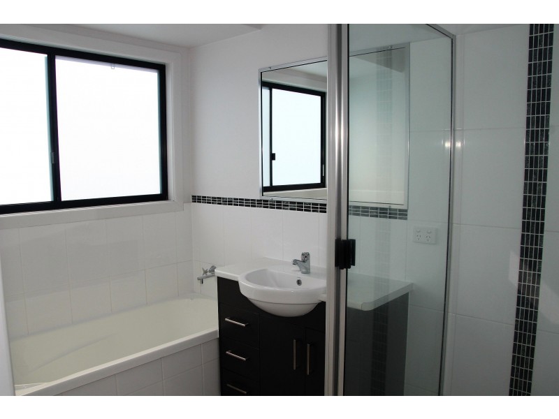 38 Village Circuit, Eimeo QLD 4740