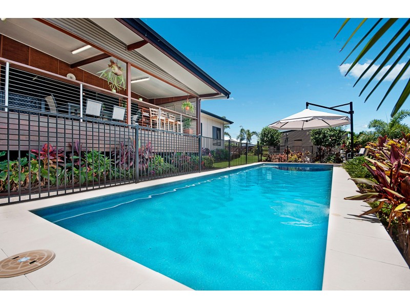 3 Coralcove Court, Blacks Beach QLD 4740