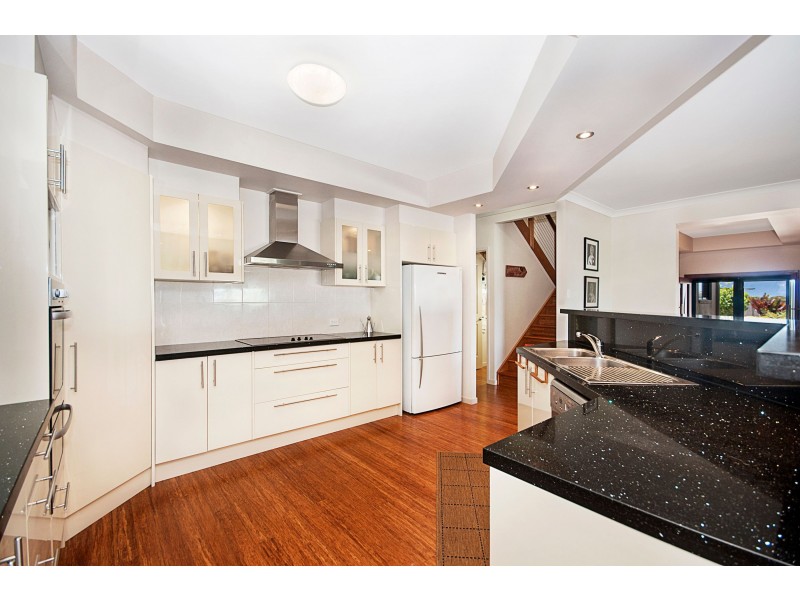 3 Coralcove Court, Blacks Beach QLD 4740
