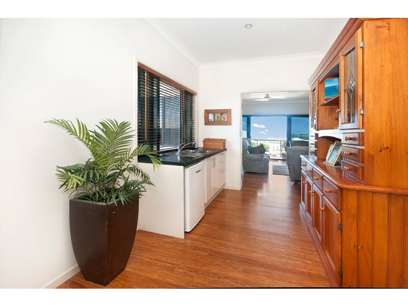 3 Coralcove Court, Blacks Beach QLD 4740