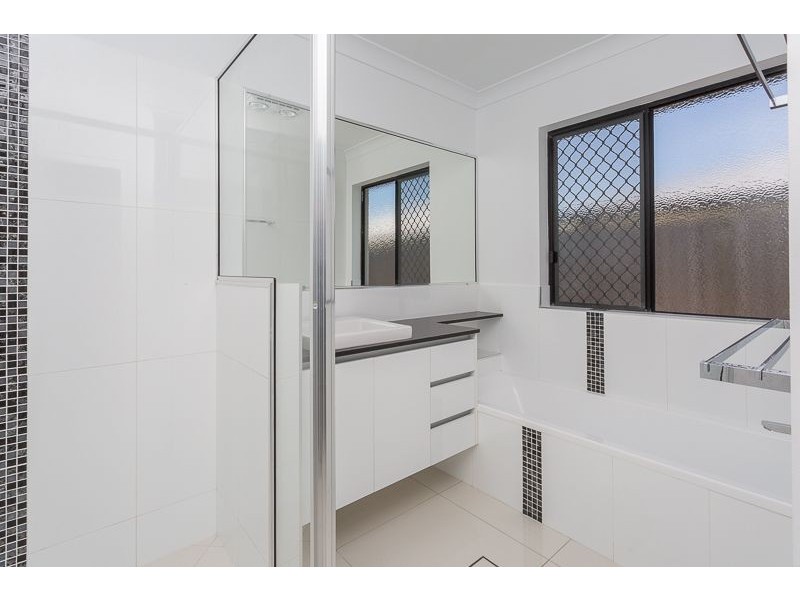 3 Froghollow Drive, Ooralea QLD 4740
