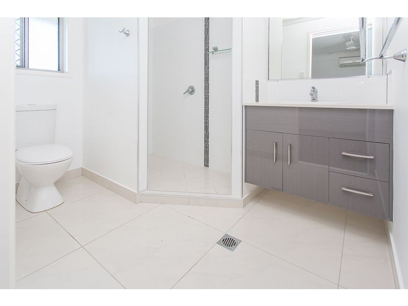 1 Froghollow Drive, Ooralea QLD 4740