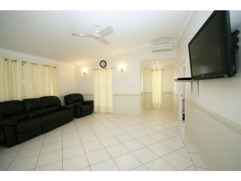 60 Bradman Drive, Glenella QLD 4740