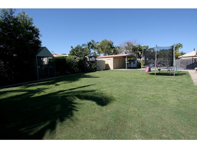 60 Bradman Drive, Glenella QLD 4740