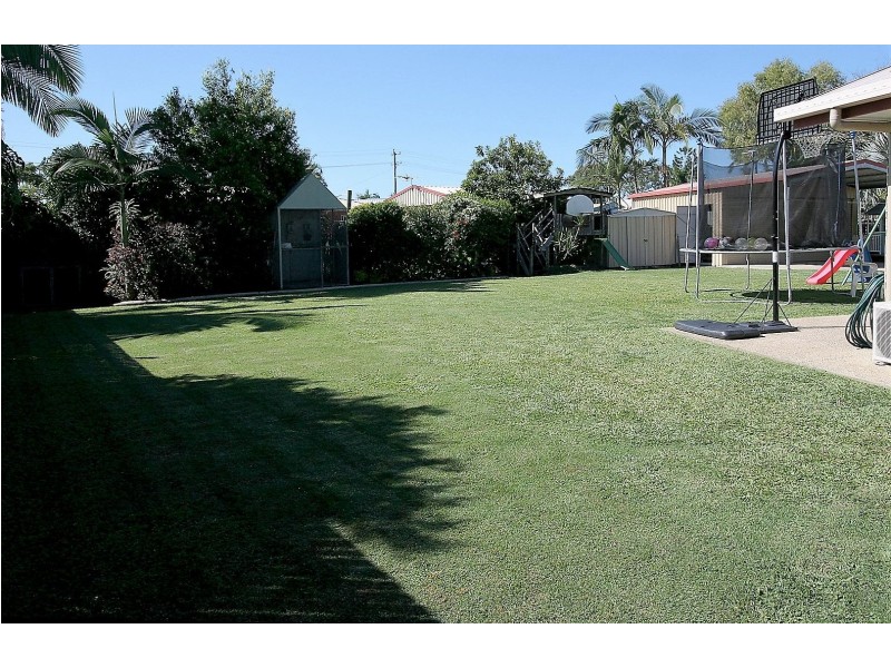 60 Bradman Drive, Glenella QLD 4740