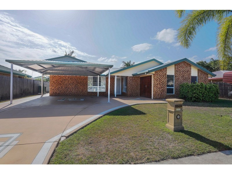 100 Broomdykes Drive, Beaconsfield QLD 4740