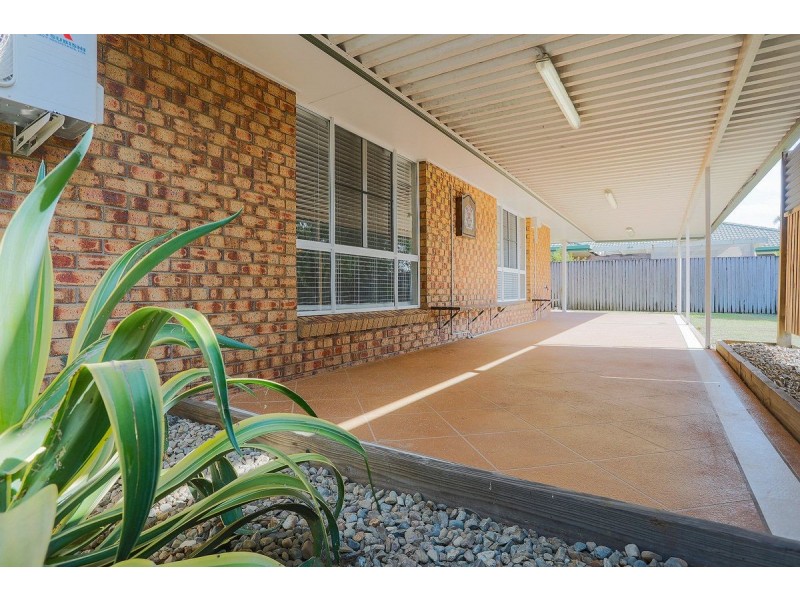 100 Broomdykes Drive, Beaconsfield QLD 4740
