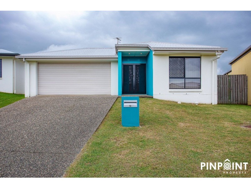 18 Village Circuit, Eimeo QLD 4740