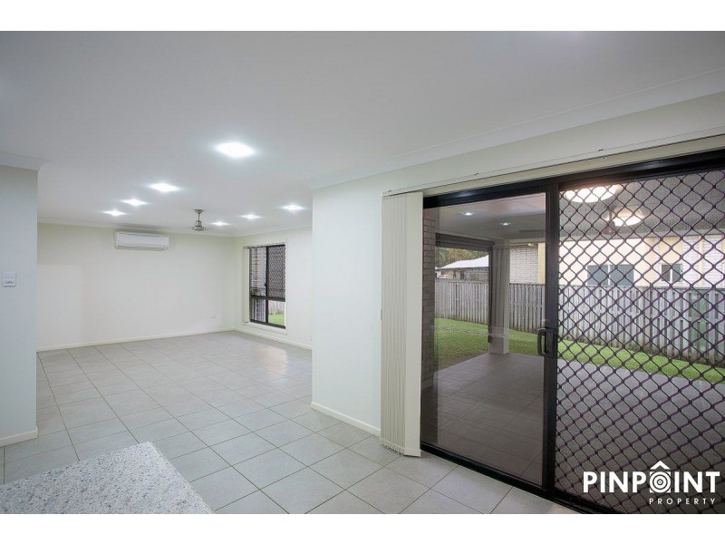 18 Village Circuit, Eimeo QLD 4740